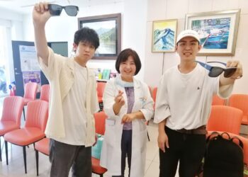 信賴眼科術後視力像4K般清晰　高雄兄弟檔信任賴麗如專程來嘉