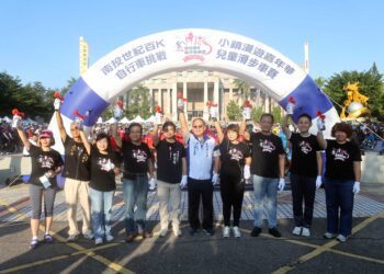 南投世紀百K自行車挑戰 小至兩歲大至75歲　近1500位車友共襄盛舉