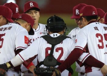 《CPBL》鞏冠開轟仍不敵暴力猿打線 樂天拿下主場首勝 台灣大賽2:1領先