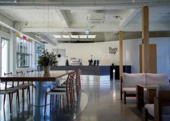 BellyFlopp Cafe 一間結合創意料理與精品咖啡的美式輕度假風咖啡廳