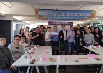 高市青年局輔導新創團隊 遞伊家科技舉辦感恩年會