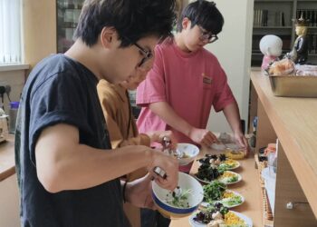 探訪曼城實習生 佛大教授開啟跨域合作新契機