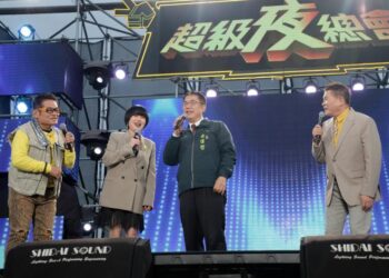 《超級夜總會》現場錄影！黃偉哲市長與主持人分享安平燈區之美
