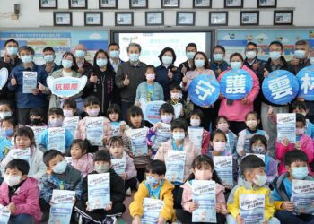 雲縣府自費採購醫用口罩　「罩」護孩童健康遠離流感