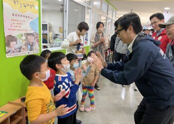 高雄市敬老、博愛卡 113年1月起可搭捷運及計程車