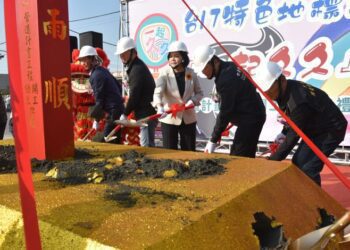 雲西海線特色地標動土 打造浪漫觀光站