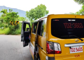 花縣府全額補助敬老愛心計程車車門警示燈