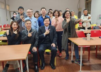 王正坤醫師於成功大學授課連鎖經營快速展店策略