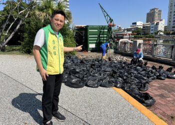 李啟維議員要求南市府要嚴格把關因為台南運河水質已遭污染