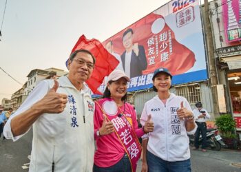 影音/首長級不分區立委陪同掃街 陳若翠：團結一心「下架民進黨」！