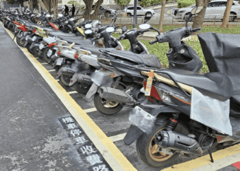 杜絕廢棄車久占機車格 新北捷運、火車站周邊3/1起收費 另新增10處機車收費