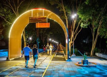 嘉市嘉油鐵馬道煥然一新　越夜越美麗