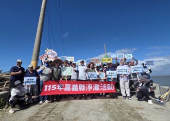 海陸齊心守護嘉義海岸　環保局動員清除33.1噸海洋廢棄物