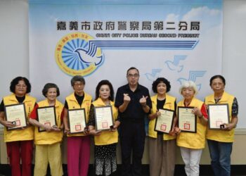嘉市警二分局表揚7名績優志工　無私奉獻守護社區治安