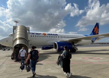 14人搭台灣撤僑專機飛抵義大利　137名國人仍留以色列