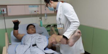 男國道撿危物被撞肋骨狂斷 微創重拾自由呼吸