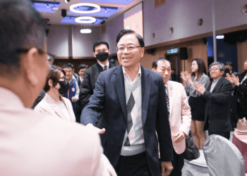 桃園產業鐵三角啟動 市府攜手企業推AI轉型 加速發展