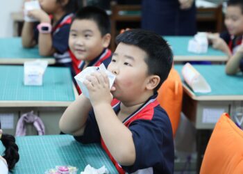 嘉義縣「班班喝鮮奶」  供學童補充鈣質營養