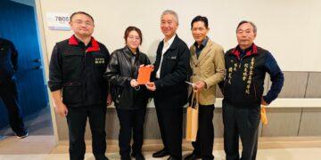 竹東兩員警因公受傷 警專校友總會慰問送暖打氣盼早日返崗