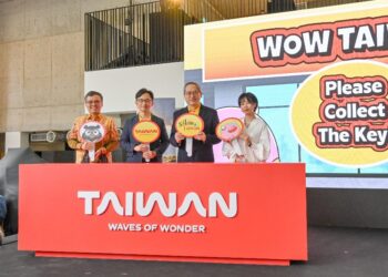潮怪出沒！OhBear 攜手Monkiddo 帶你 WOW 台灣 200 輛電召車與雙層巴士攻佔大馬街頭！