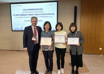 信賴眼科參加上海論壇　手術領先必須持續精進