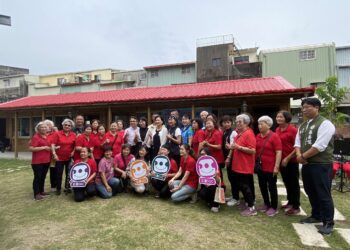 北港數位機會中心揭牌　助力偏鄉數位學習