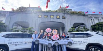 長年熱心公益張顯松 捐贈花蓮社福公務車