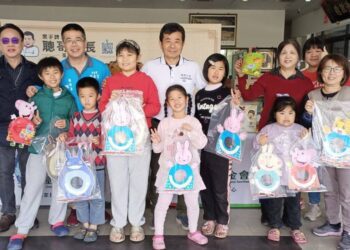 影音/聰哥團長蛋黃酥傳遞愛心　捐贈義賣所得助彰化家扶學子圓夢