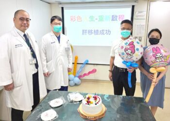 兄妹爭相捐肝救父 孝女術後7天生龍活虎