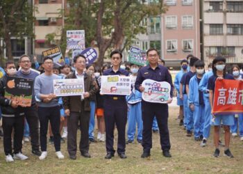 大型車開進校園  高市警交通大隊長有話要說