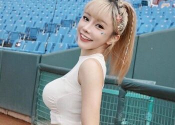 巫苡萱「超高明」鼓勵大家踴躍投票！藏頭詩「未觸法」全都不得罪