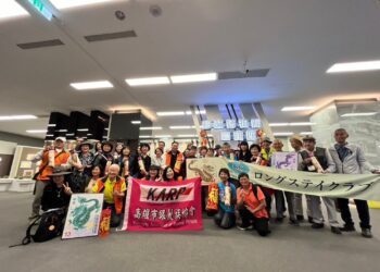 郵政博物館高雄館喜迎接東瀛貴客 長宿俱樂部長者起舞同樂