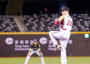 李明洋好事成三 出片奪獎、拿冠軍 又成台語歌手入大巨蛋第1人