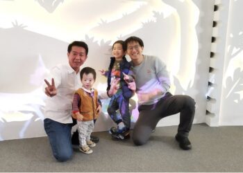 立委許智傑參觀郵政博物館高雄館 期許帶動新火車站商圈發展