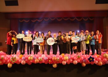 彰縣辦理「我愛我的老樣子」長者動態走秀　透過不同主題穿搭展現自信、活力