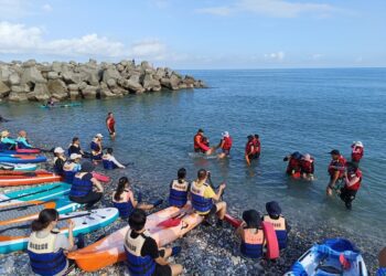 宣導水域遊憩活動安全 花蓮縣府辦理水域遊憩活動救生演練