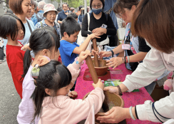 2024三峽綠茶季 客家擂茶DIY、纏花工藝體驗吸引眾多遊客