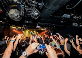 震樂堂《眾神出巡》巡演專場，與神同行，用搖滾金屬敲響台灣信仰的心跳。