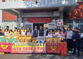 溪湖分局與警察志工關懷弱勢　歲末年終送上最溫暖的關懷