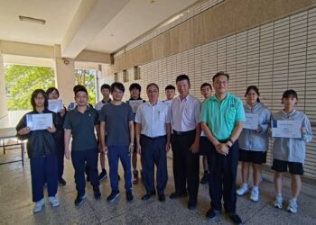 崇實高工電機科傳來捷報 11位同學全員通過歐姆龍原廠認證