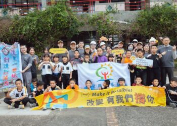 百年學校新生機　遠雄志工攜手少棒隊改善學習環境