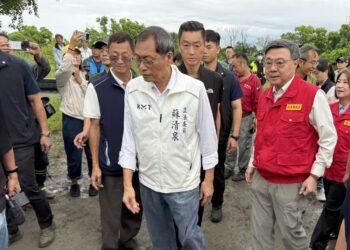 豪雨重創屏東災後復原啟動　蘇清泉陪同行政院長勘災爭取重建資源
