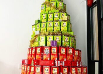 公司超狂聖誕佈置！網笑：是聖誕節還是中元節！？