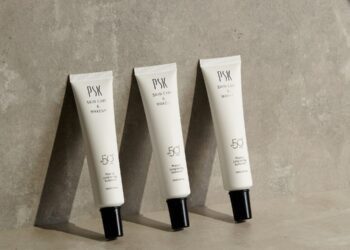 「2024防曬推薦」開架式最高規格! 全方位防曬、潤色、防水　上班族、戶外運動者一次搞定　炎炎夏日防曬不可少！