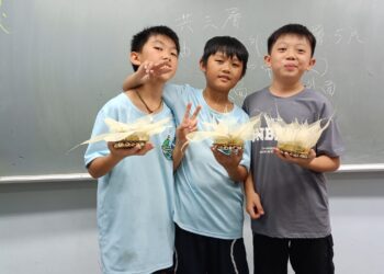 影音/迎吉祥月 宜蘭市新生國小製作環保菩提水燈