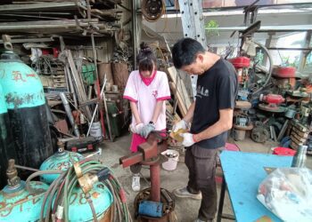 影音/傳統工藝深耕 宜蘭國中體驗銅鑼製作