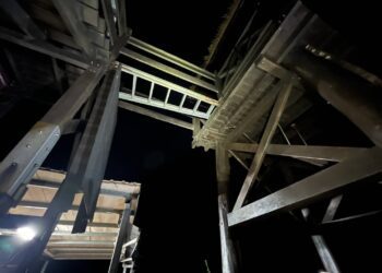 影音/阿里山景觀平台驚傳木棧板斷裂1死4傷