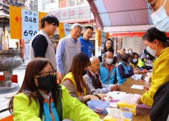 為城市角落增添溫度　嘉義市城隍廟、北安宮歲末寒冬同步送暖