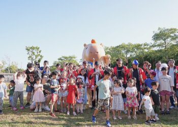 埔心牧場秋日慶典　王明鉅與民眾共跳萌萌舞過中秋