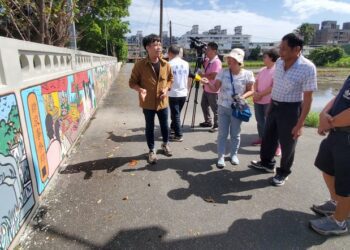 影音∕奉祀無主遺骸的萬應廟圍牆彩繪 述說百餘年來的精彩故事
